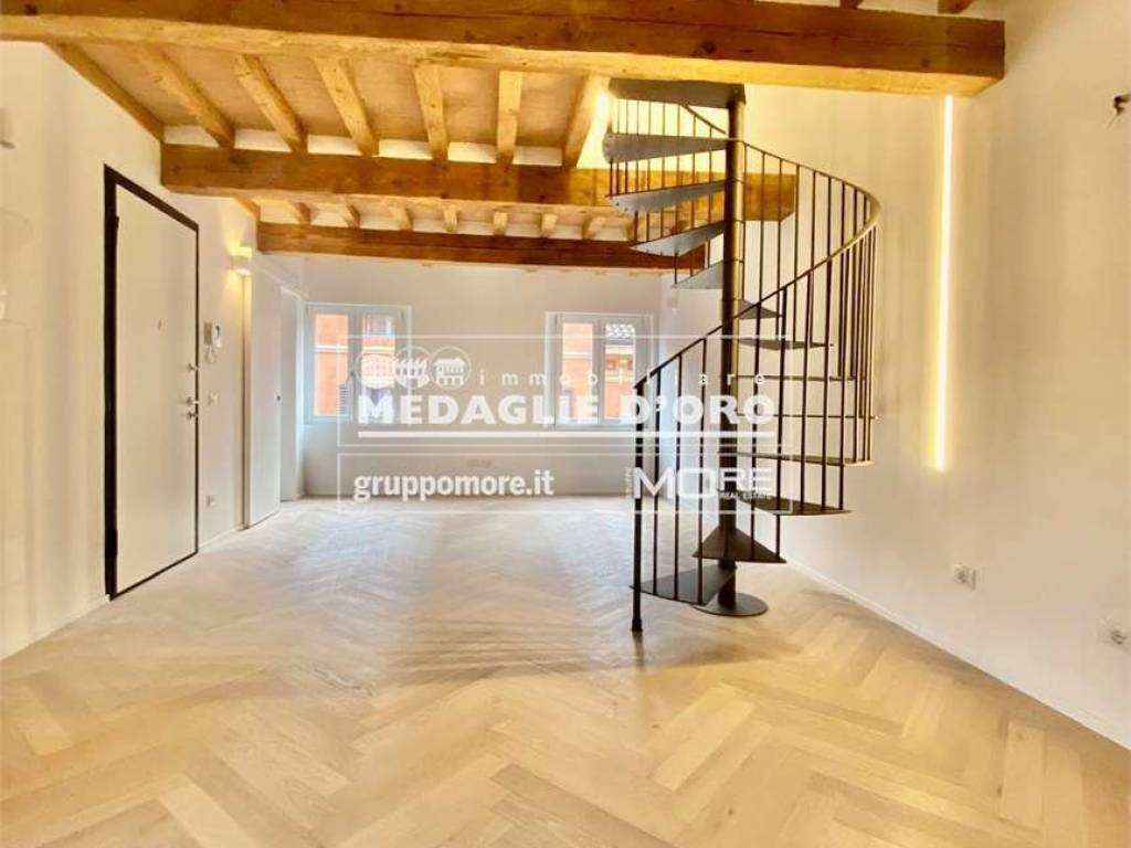 appartamento in vendita a Modena in zona Centro Storico