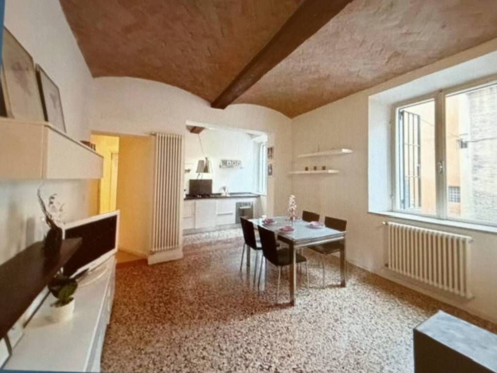 appartamento in vendita a Modena in zona Centro Storico