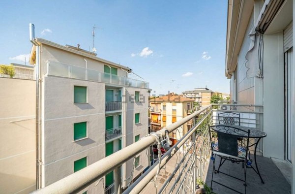 appartamento in vendita a Modena in zona San Faustino