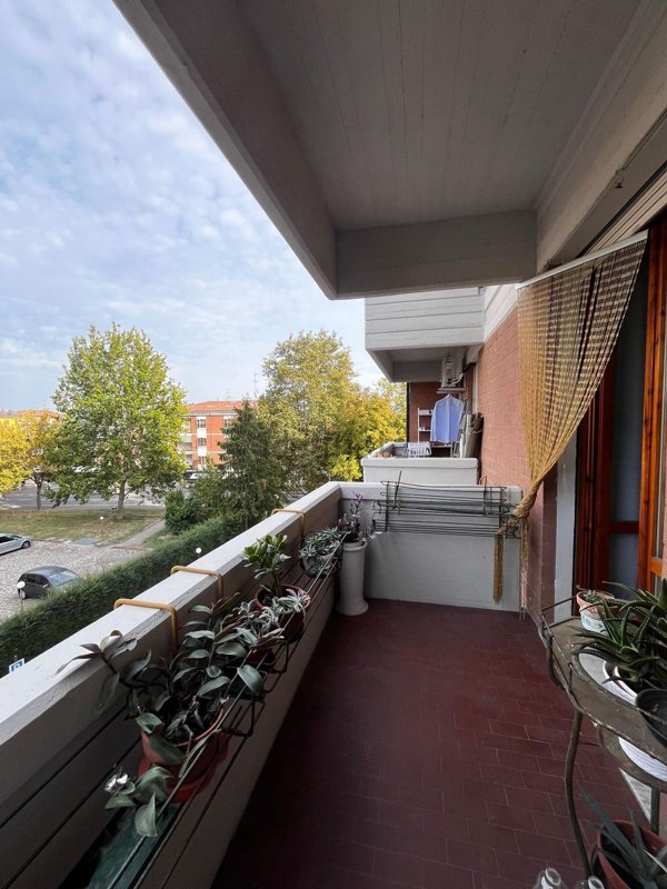 appartamento in vendita a Modena in zona Crocetta