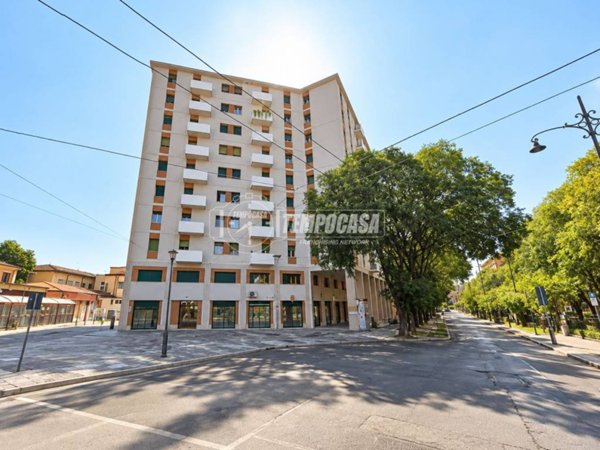 appartamento in vendita a Modena in zona Crocetta