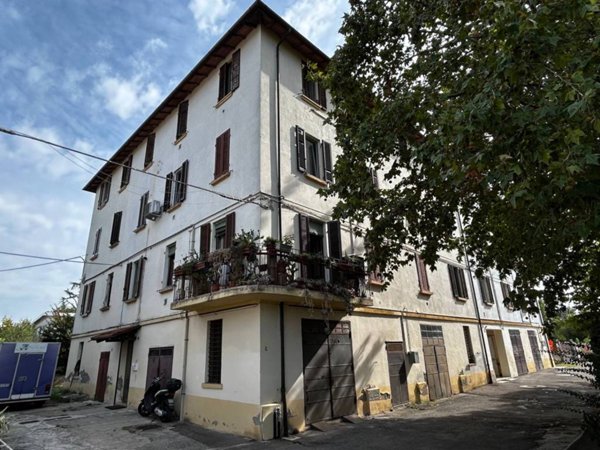 appartamento in vendita a Modena in zona Crocetta