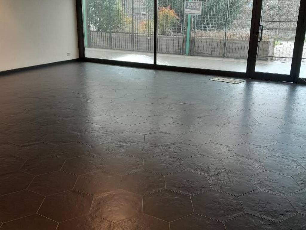 ufficio in vendita a Modena in zona Buon Pastore