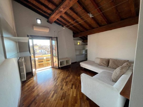 appartamento in vendita a Modena in zona Centro Storico