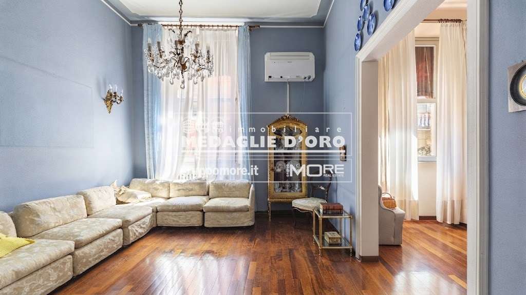 appartamento in vendita a Modena in zona Centro Storico