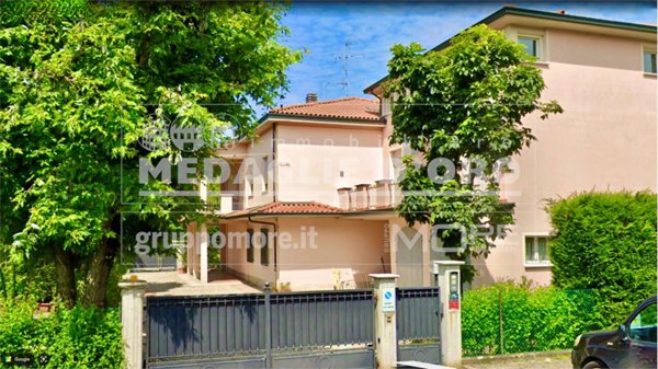 casa indipendente in vendita a Modena in zona Ganaceto