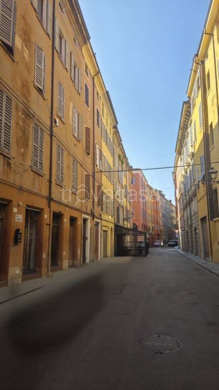 appartamento in vendita a Modena in zona Centro Storico