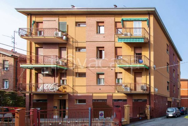 appartamento in vendita a Modena in zona Madonnina / Quattro Ville