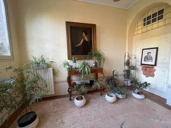casa indipendente in vendita a Modena in zona Vaciglio