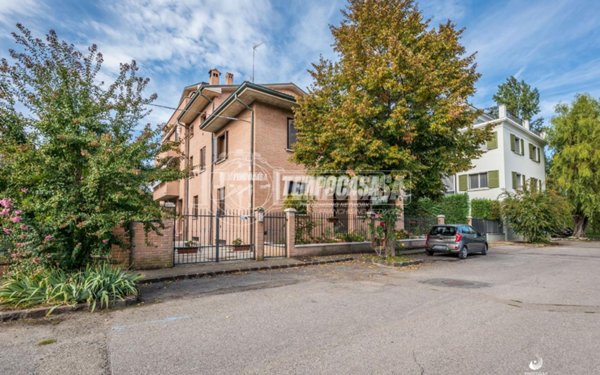 appartamento in vendita a Modena in zona Vaciglio