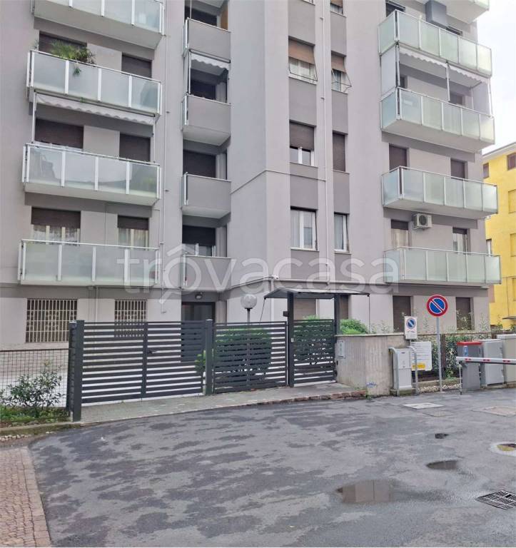 appartamento in vendita a Modena in zona Sant'Agnese