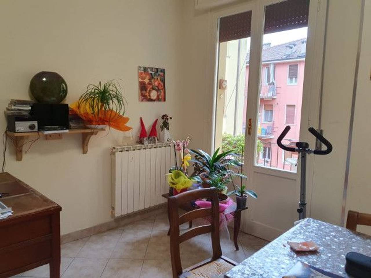 appartamento in vendita a Modena in zona Crocetta