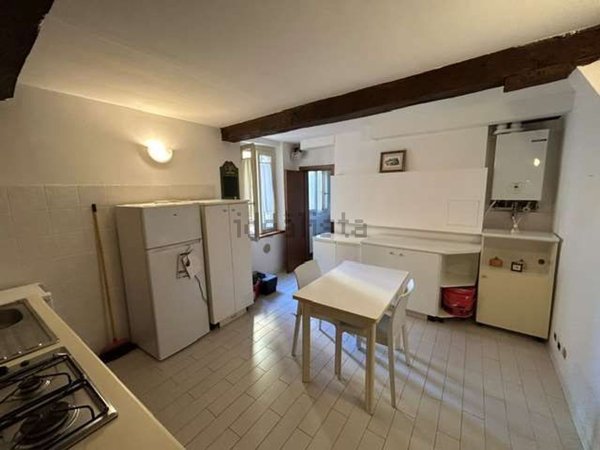 appartamento in vendita a Modena in zona Centro Storico