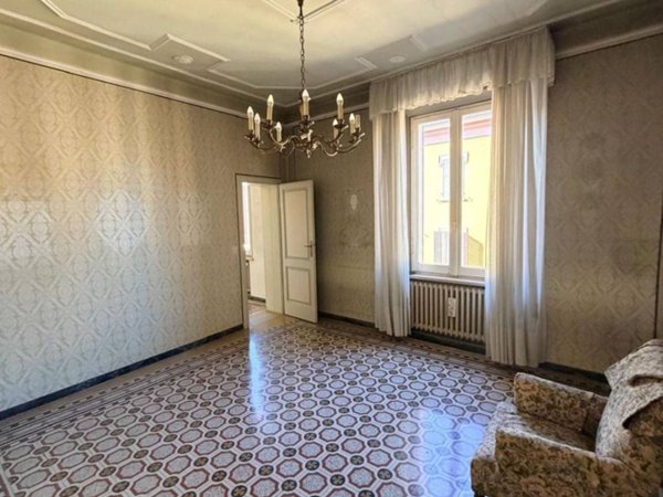 appartamento in vendita a Modena in zona Centro Storico