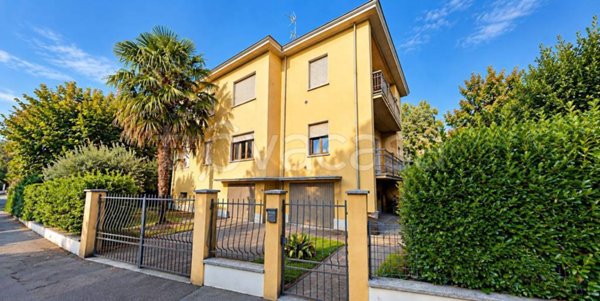 casa indipendente in vendita a Modena in zona San Faustino