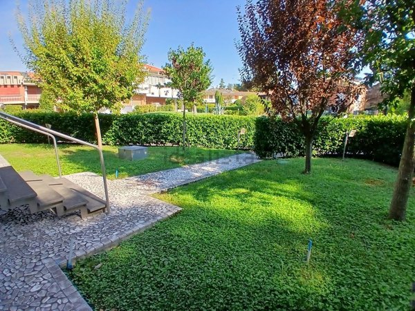casa indipendente in vendita a Modena