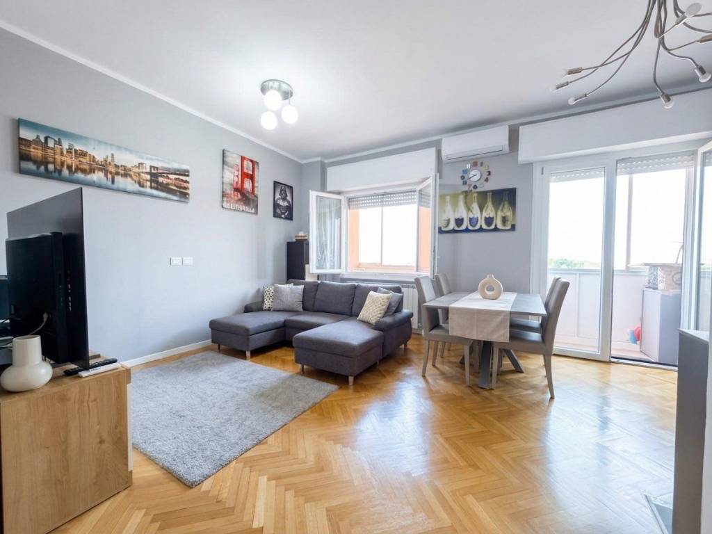 appartamento in vendita a Modena in zona Centro Storico