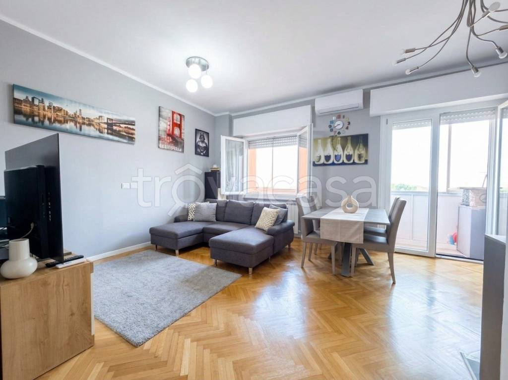 appartamento in vendita a Modena in zona Centro Storico
