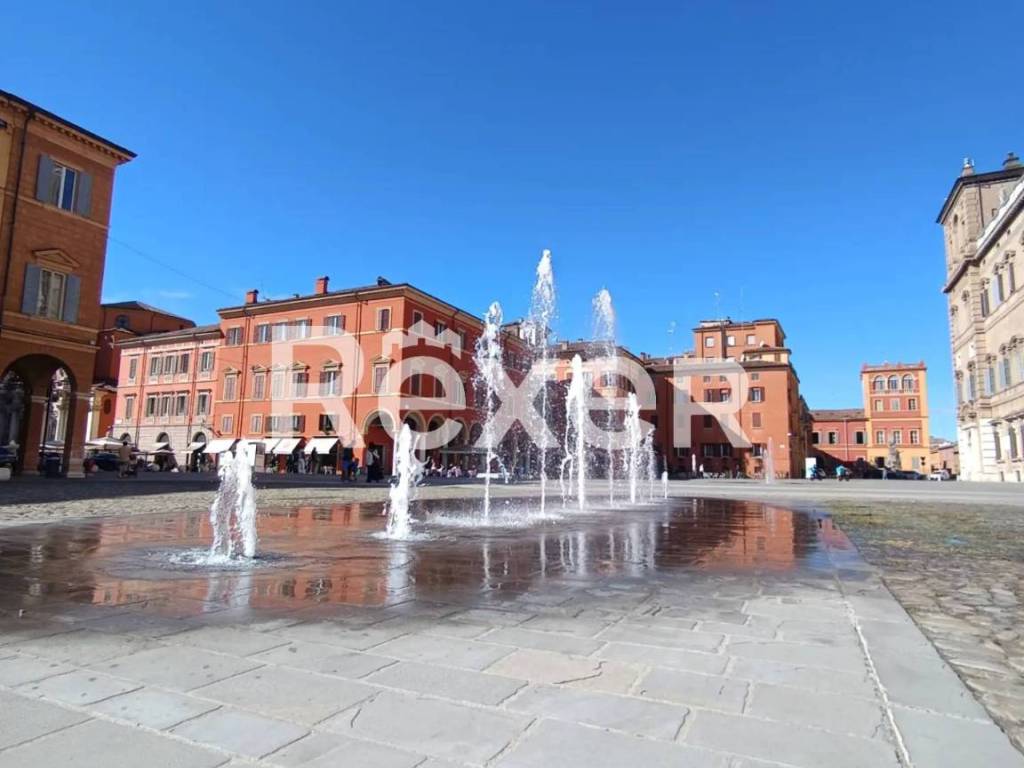 appartamento in vendita a Modena in zona Centro Storico