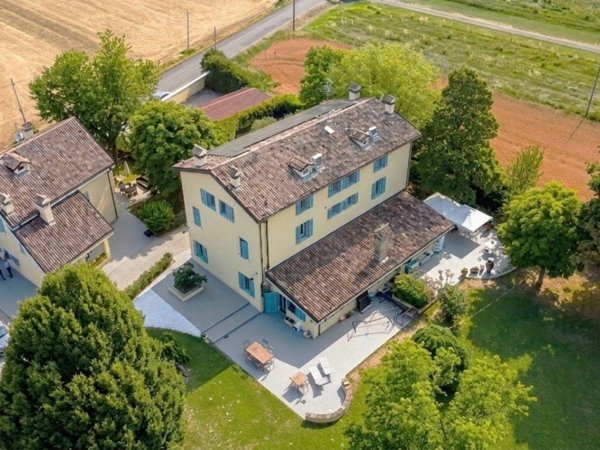 casa indipendente in vendita a Modena in zona Cognento
