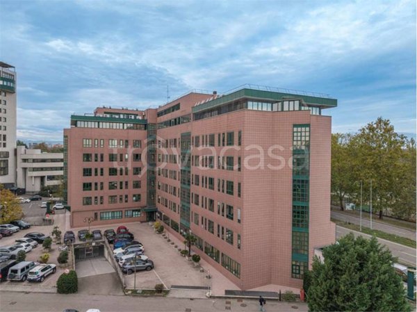 ufficio in vendita a Modena in zona San Faustino