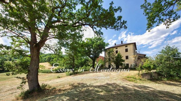 casa indipendente in vendita a Montecreto in zona Strettara