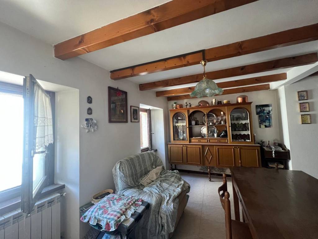 appartamento in vendita a Montecreto