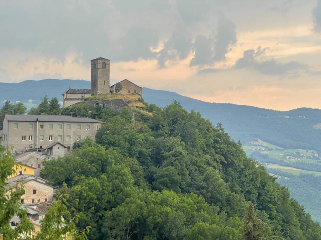 appartamento in vendita a Montecreto