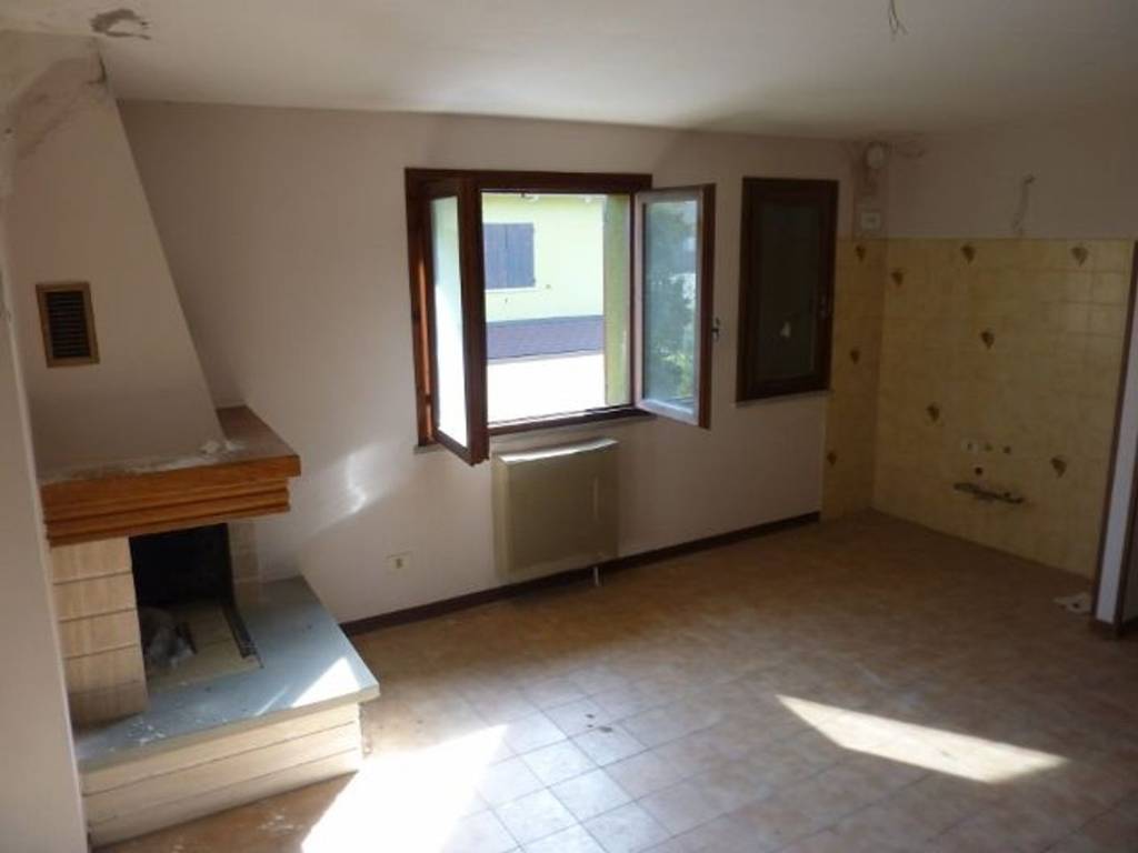 appartamento in vendita a Montecreto