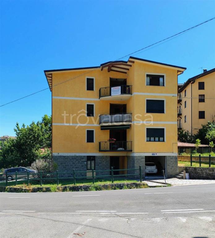 appartamento in vendita a Montecreto