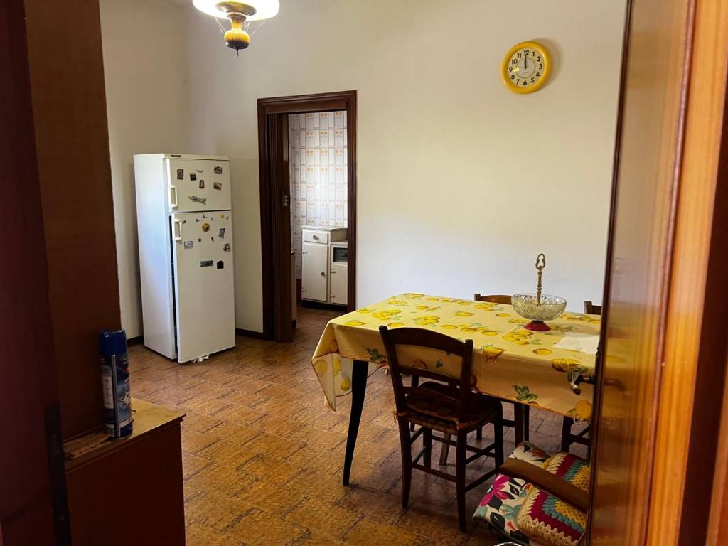 casa indipendente in vendita a Montecreto in zona Acquaria