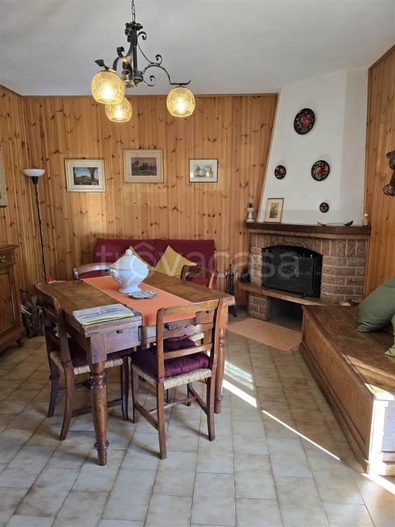 appartamento in vendita a Montecreto