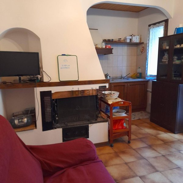 appartamento in vendita a Montecreto