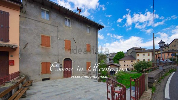 casa indipendente in vendita a Montecreto