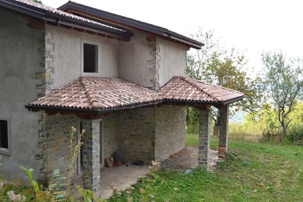casa indipendente in vendita a Montecreto
