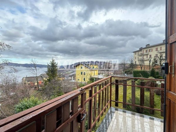 appartamento in vendita a Montecreto