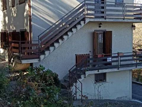 appartamento in vendita a Montecreto