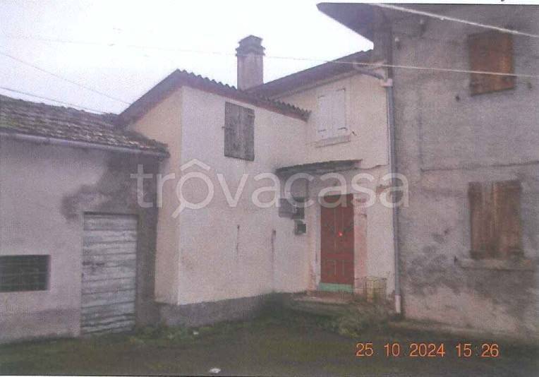 appartamento in vendita a Montecreto in zona Acquaria