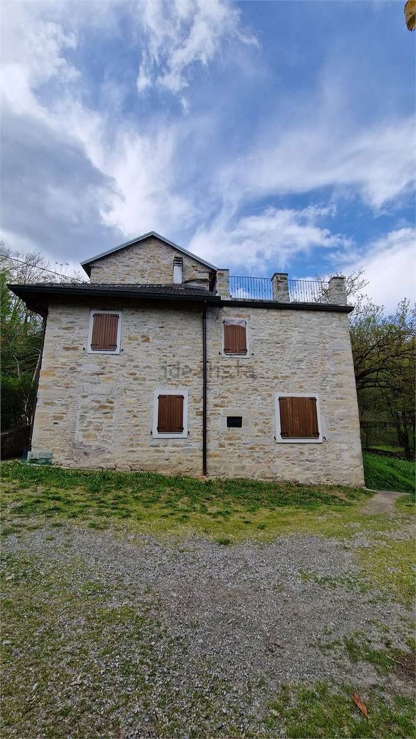 casa indipendente in vendita a Montefiorino