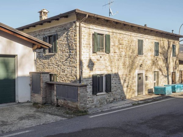 appartamento in vendita a Montefiorino