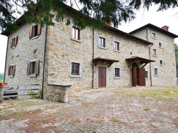 casa indipendente in vendita a Montefiorino in zona Gusciola