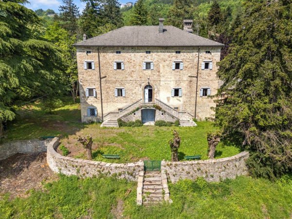 casa indipendente in vendita a Montefiorino