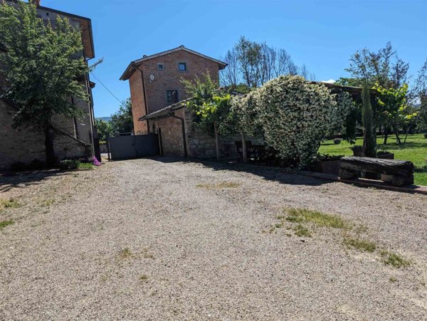 appartamento in vendita a Montefiorino in zona Farneta