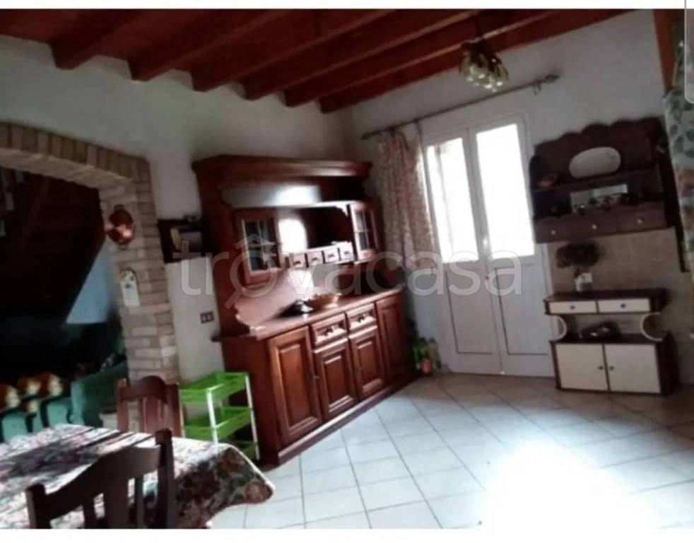 casa indipendente in vendita a Montefiorino in zona Farneta
