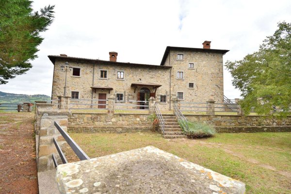 casa indipendente in vendita a Montefiorino in zona Gusciola