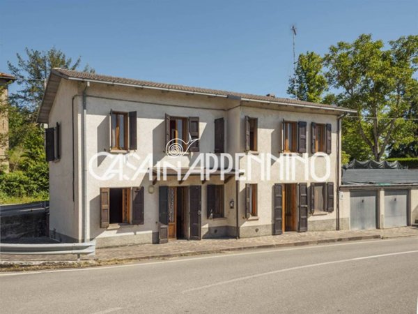 casa indipendente in vendita a Montefiorino