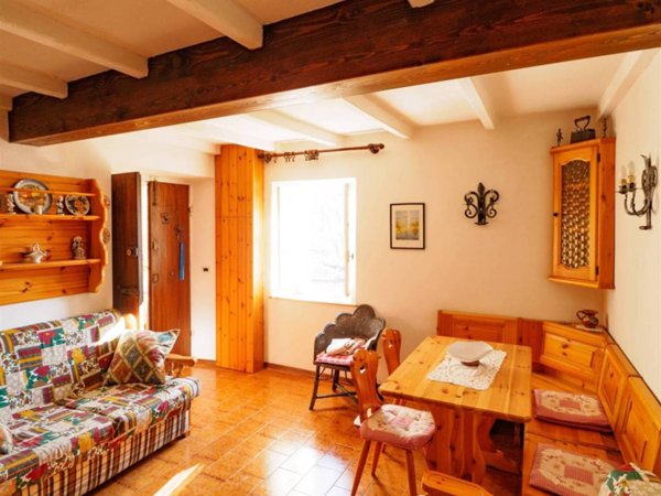 casa indipendente in vendita a Montefiorino