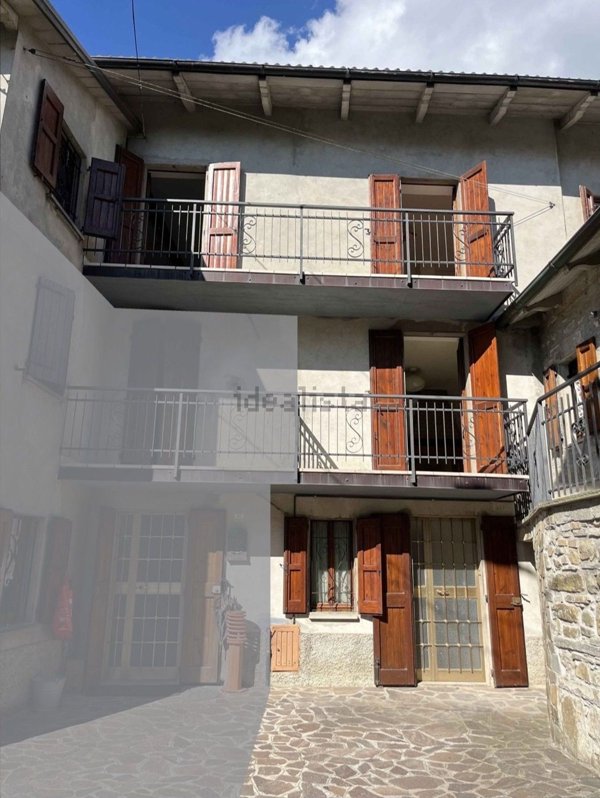 appartamento in vendita a Montefiorino in zona Farneta