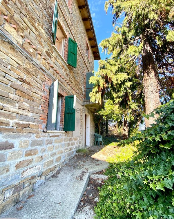 casa indipendente in vendita a Montefiorino