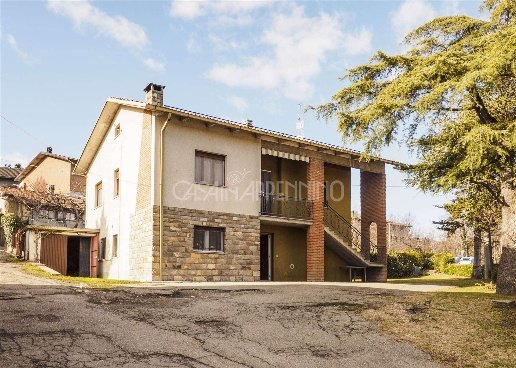 casa indipendente in vendita a Montefiorino